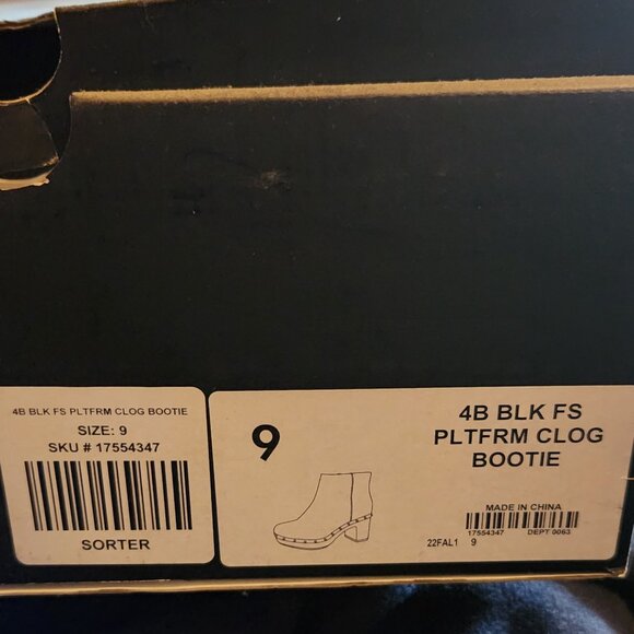 Torrid WW Platform  Clog Ankle Boots - Picture 3 of 3